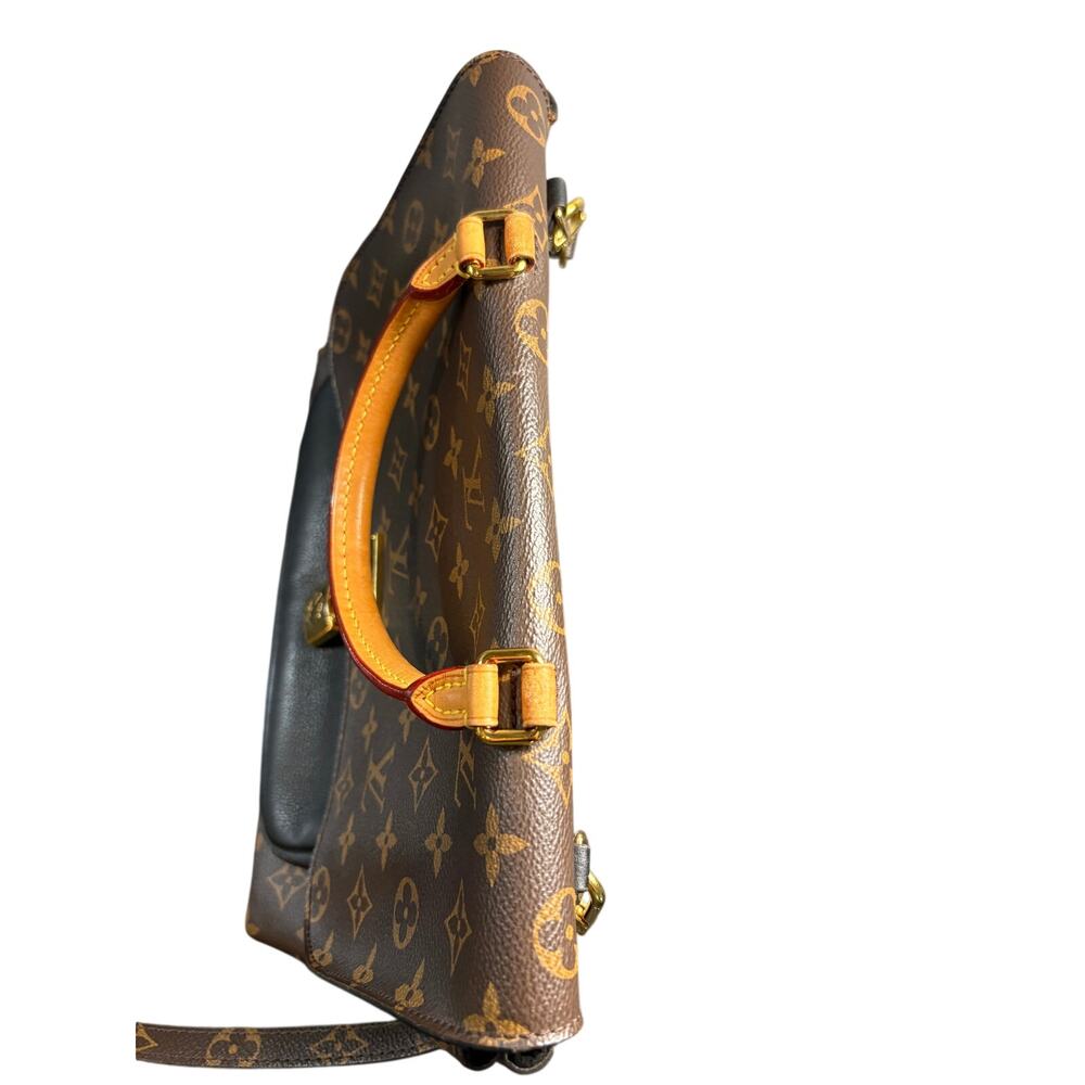 Louis Vuitton Marignan Canvas with Black Accent - Picture 15 of 16